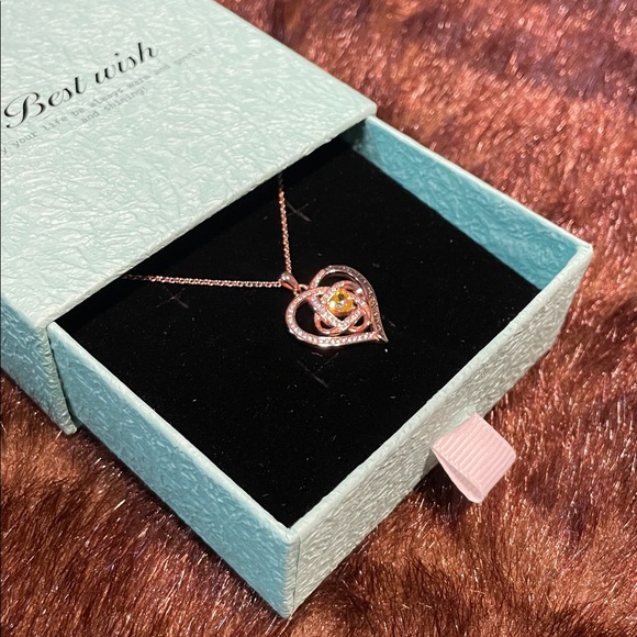 ROSE Gold Elegant Silver Heart Necklace New in Box CZ synthetic stones - Picture 2 of 13